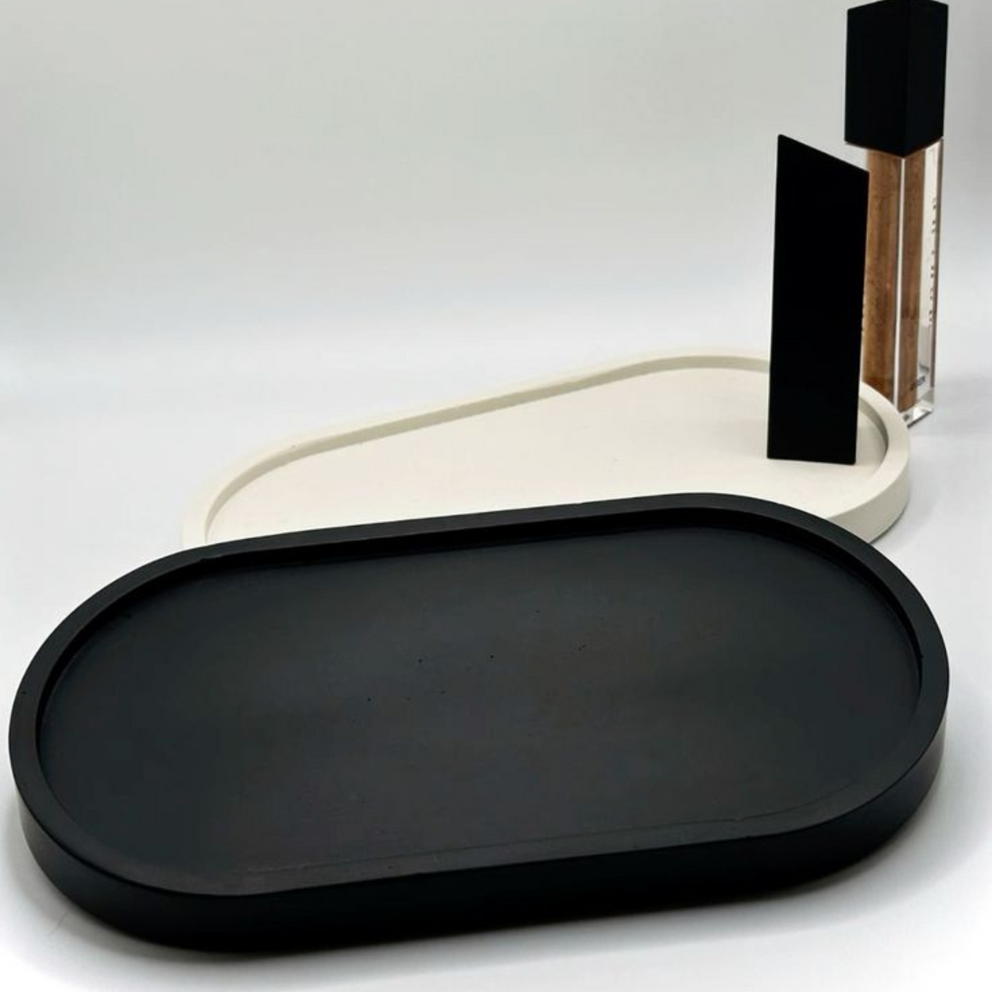 Minimalist Oval Trinket Tray.