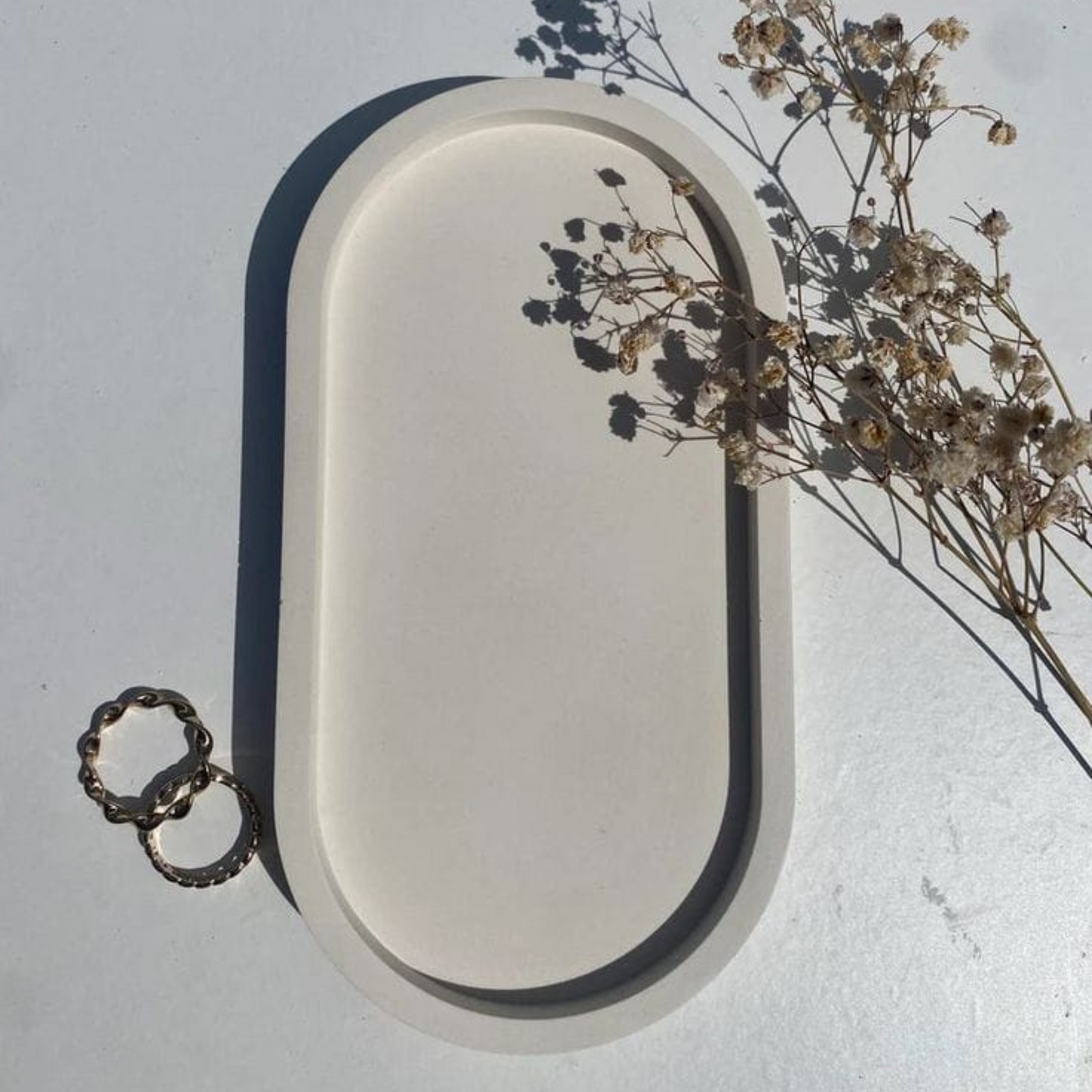Minimalist Oval Trinket Tray.